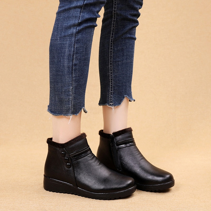 Bota Couro de Inverno Peluciado - Hellena