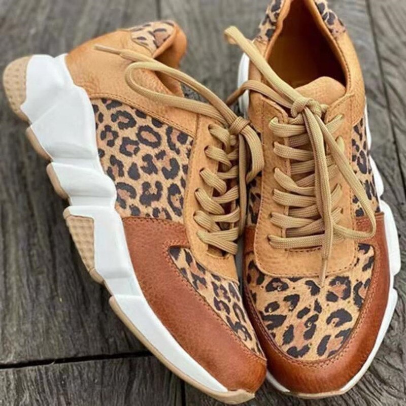 Tênis Feminino Casual Oncinha
