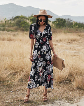 Vestido Floral Decote V e Fendas