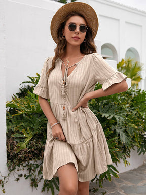 Vestido Curto Listras Decote V