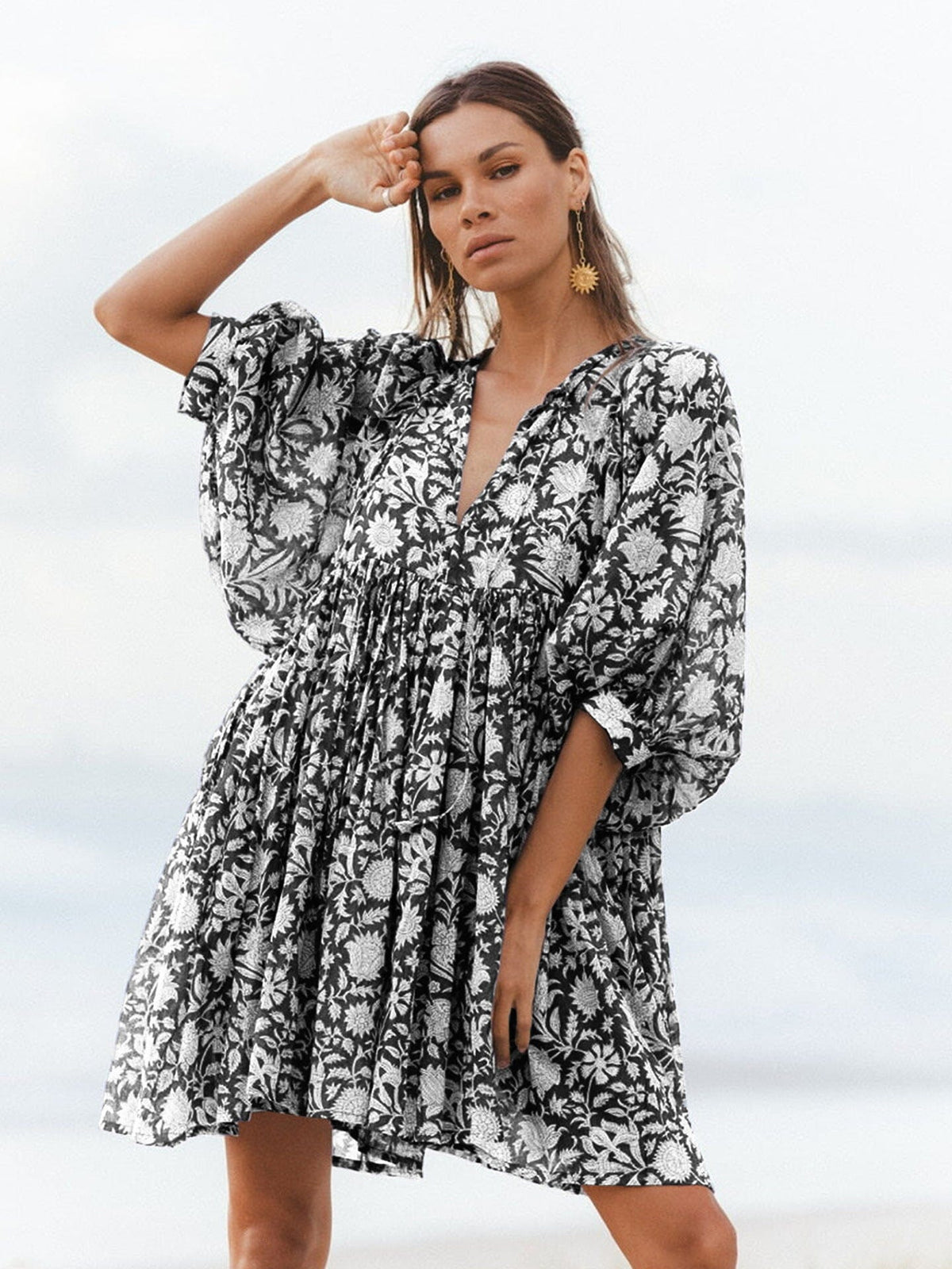 Vestido Curto Floral Manga Bufante