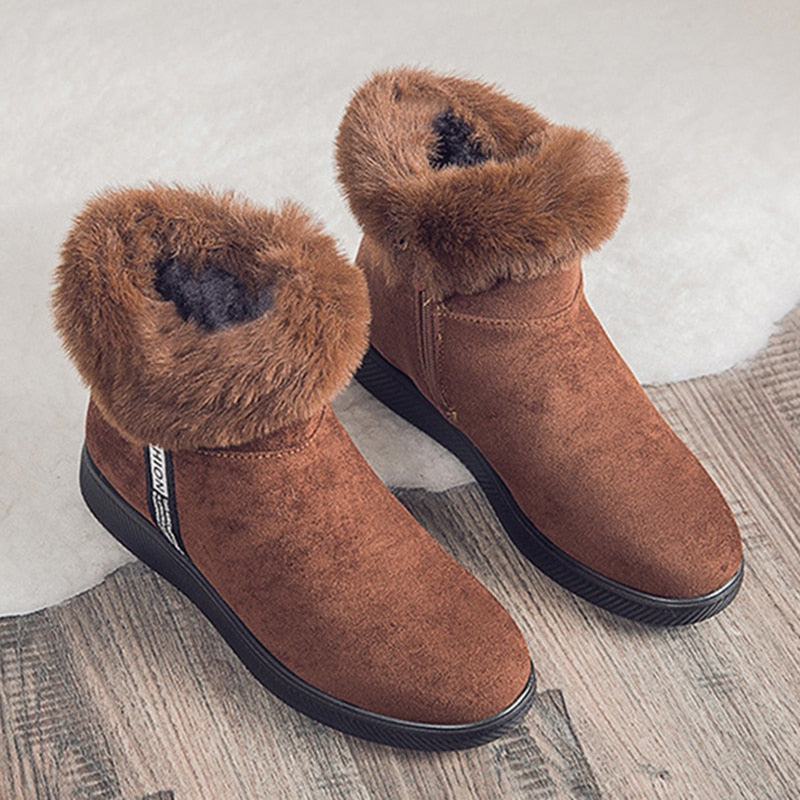 Bota Feminina Confort Peluciada