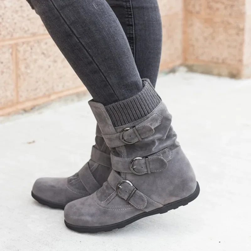 Bota Feminina Para Inverno com Fivela