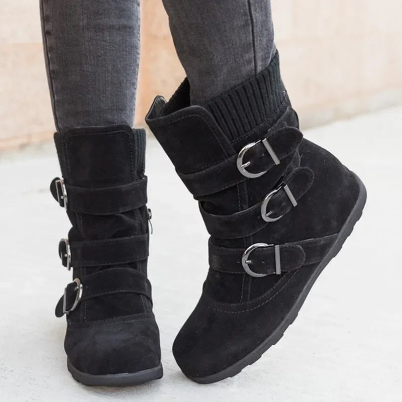Bota Feminina Para Inverno com Fivela