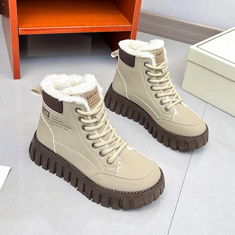 Bota de Inverno Feminina com Plataforma 2025