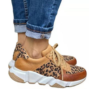 Tênis Feminino Casual Oncinha